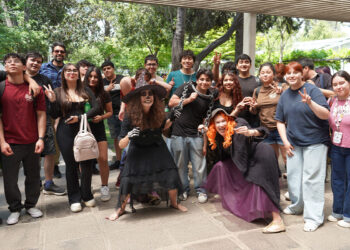 Historias que enseñan: Halloween y el inglés se encuentran en la UBO