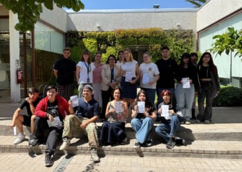 Escritora francófona realiza taller y encuentro literario con estudiantes UBO