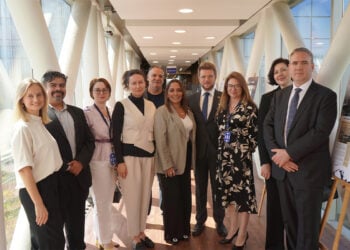 UBO inaugura exposición internacional sobre exploración a la Antártida