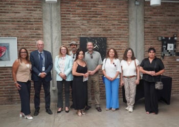 Mujeres artistas de APECH inauguran muestra “Ni Musa ni Modelo” en la UBO