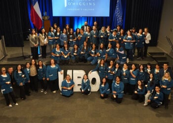 UBO marca inicio de prácticas pedagógicas con significativa ceremonia para futuros docentes
