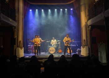 Con un homenaje a The Beatles, UBO fortaleció su programación cultural en el Teatro Huemul